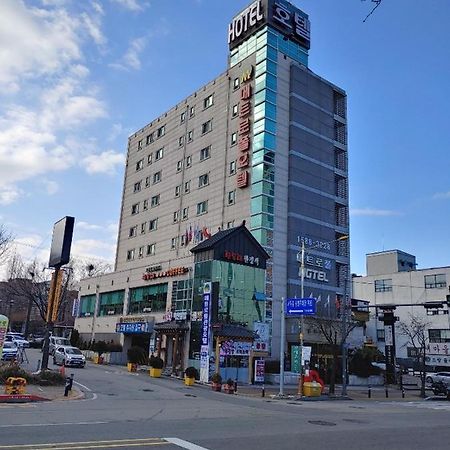 Metro Pol Tourist Hotel Pyeongtaek Eksteriør bilde